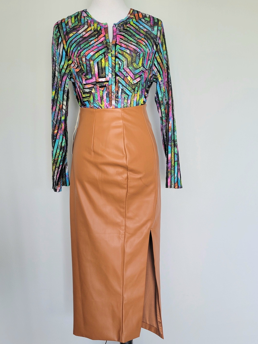NWT MESHKI Tan Faux Leather High Waisted Midi Skirt with Side Slit Size Small